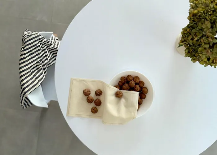 Canaryislandshost L Almar De Arrieta (Lanzarote)