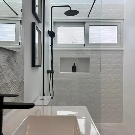 Canaryislandshost L Almar De Arrieta (Lanzarote)